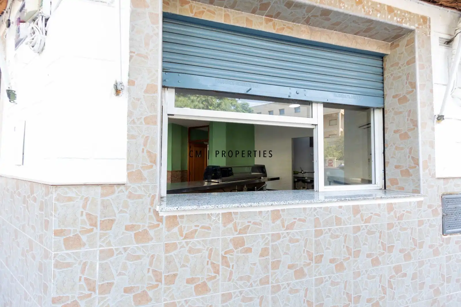 Vista exterior de Local de alquiler en Valencia con Aire acondicionado