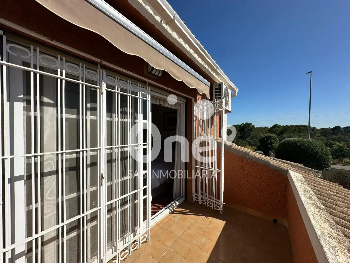 Terrasse von Haus oder Chalet zum Verkauf in San Antonio de Benagéber mit Klimaanlage, Heizung und Privatgarten