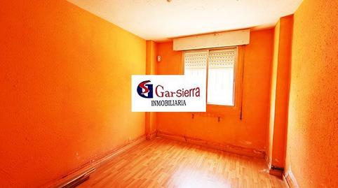 Foto 4 de Piso en venta en Numancia, Madrid
