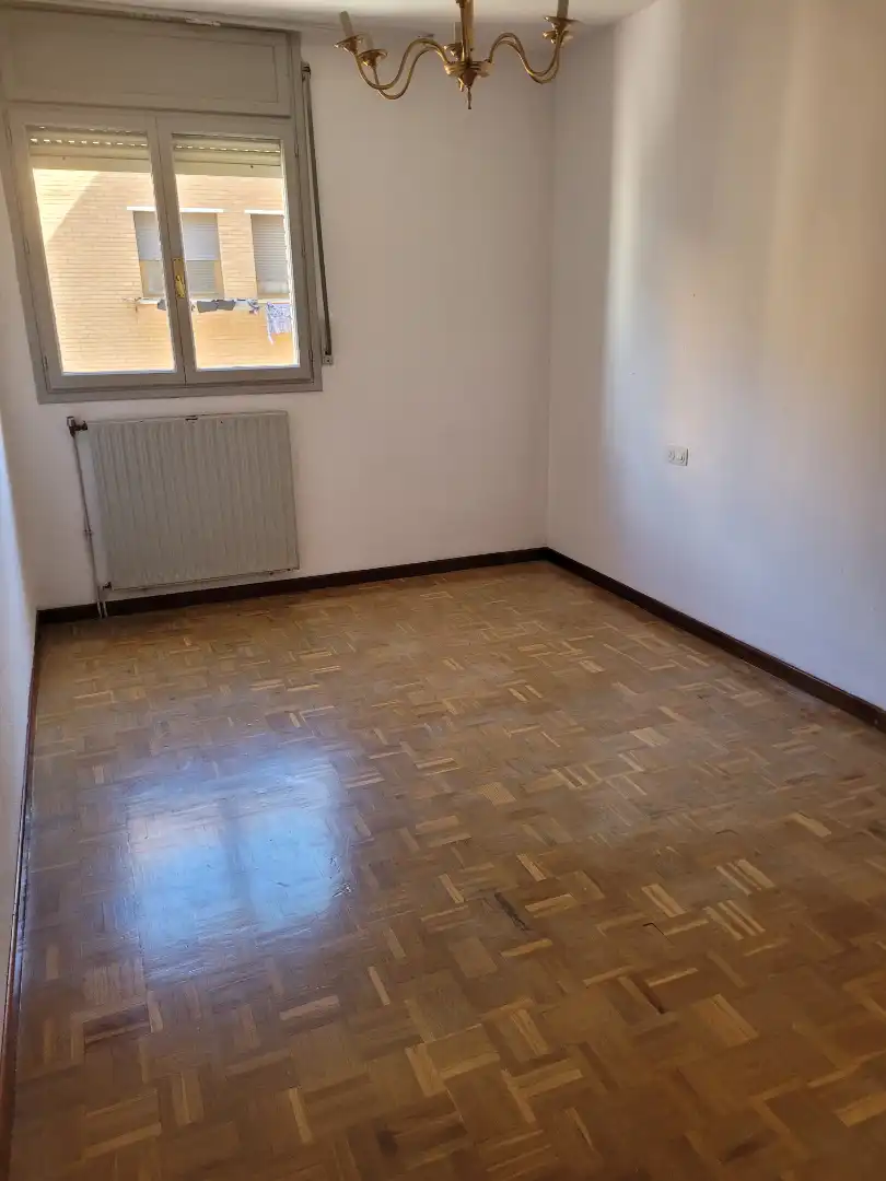 Piso en venta en Soria Capital  con Calefacción, Parquet y Trastero