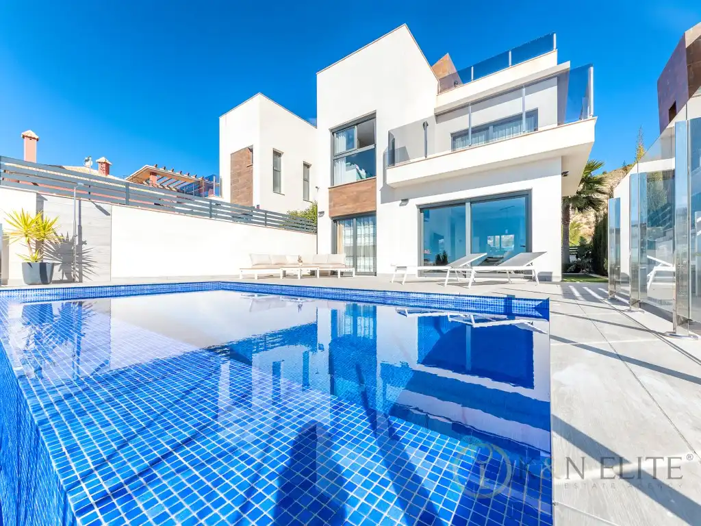 Casa amb piscina en venda a Balcón de Finestrat - Terra Marina, imagen 3