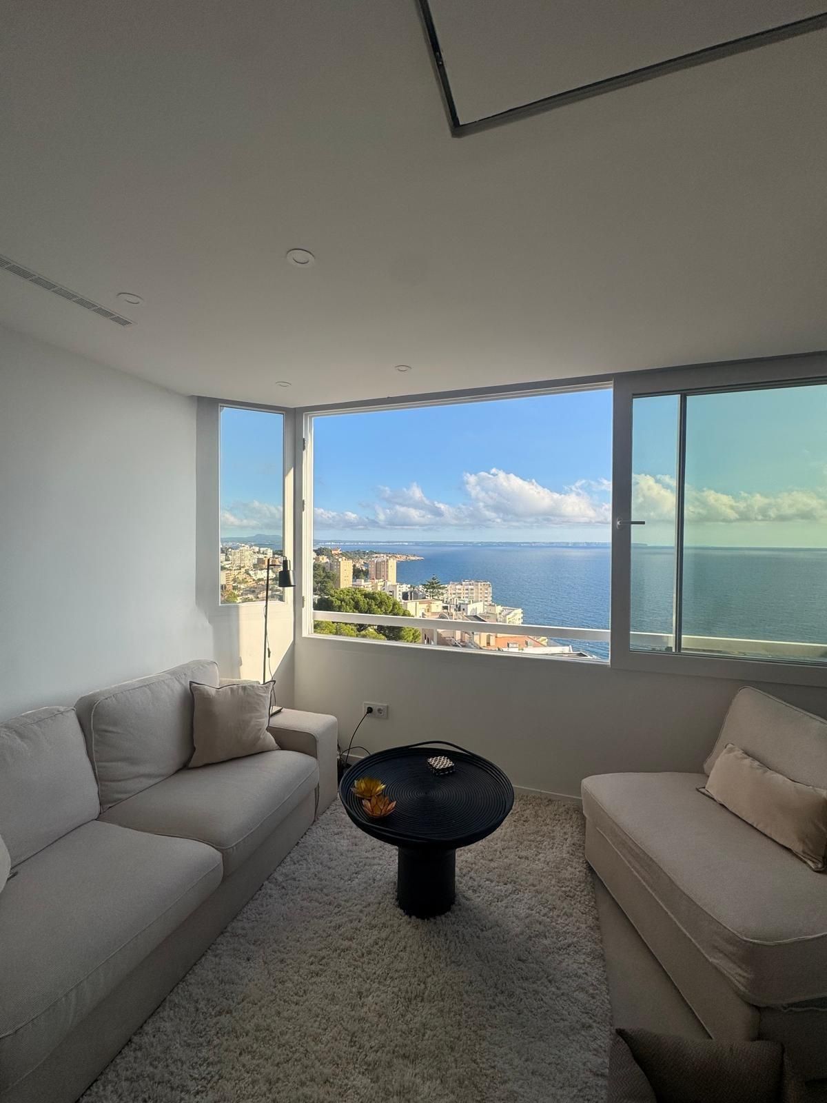 Living room of Study to rent in  Palma de Mallorca  with Air Conditioner and Community pool