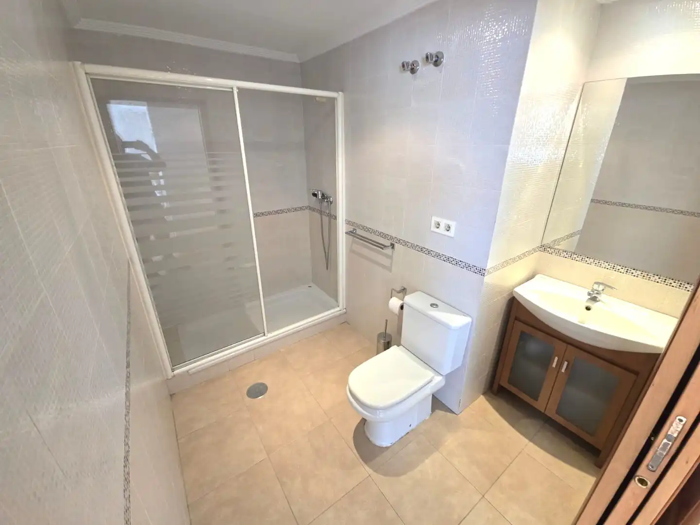 Bathroom of Apartments for rent in Cáceres  with Air Conditioner, Heating and Furnished