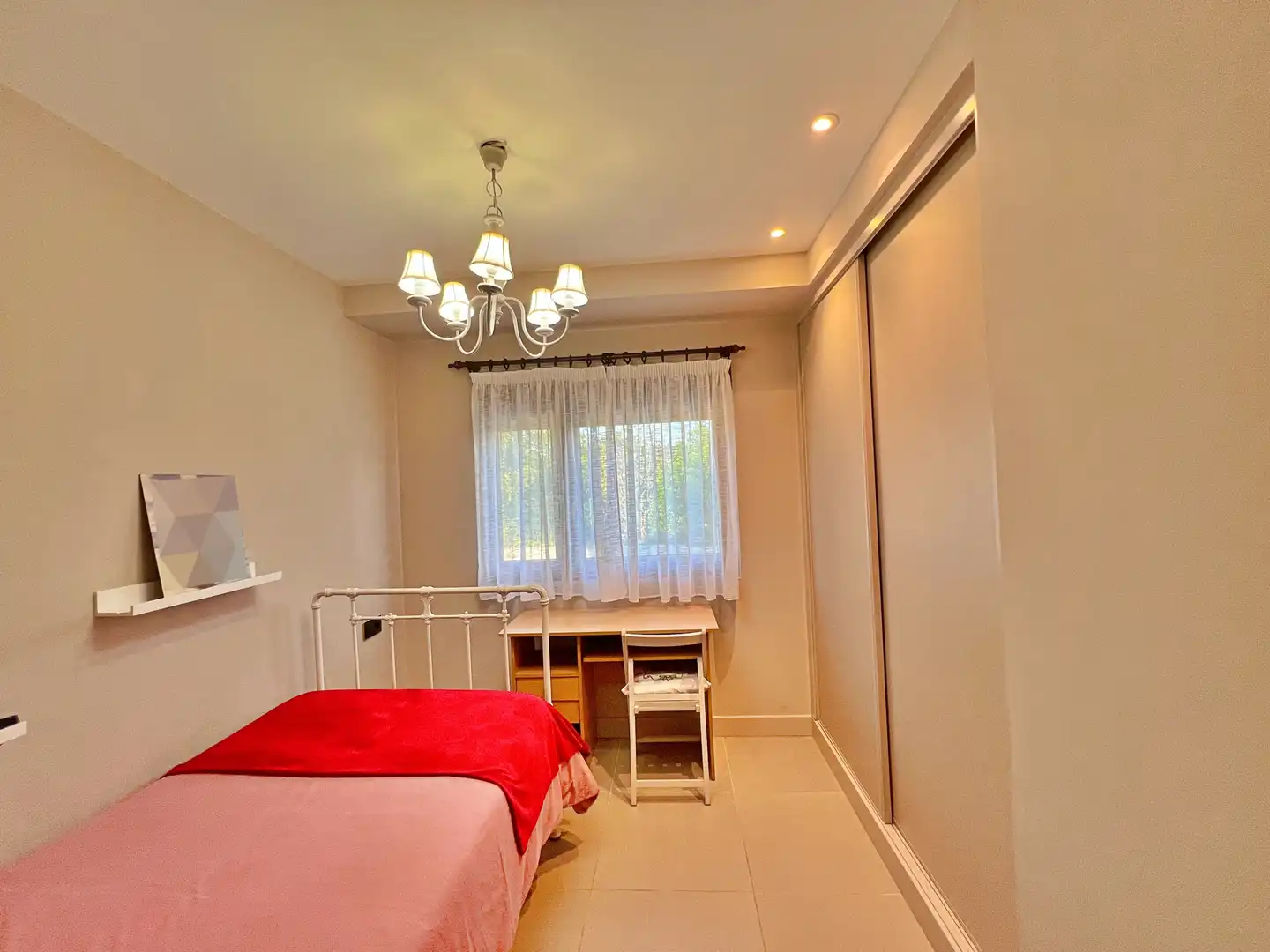 Habitación de Casa o chalet en venta en Lugo con Aire acondicionado, Calefacción y Jardín privado