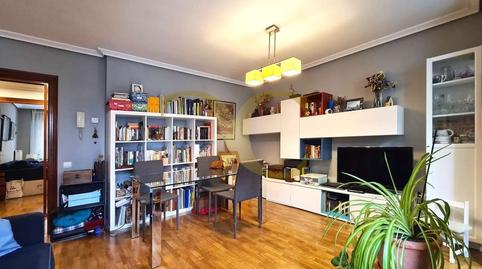 Foto 3 de Apartamento en venta en Avenida de Pando, HUCA - La Cadellada, Asturias