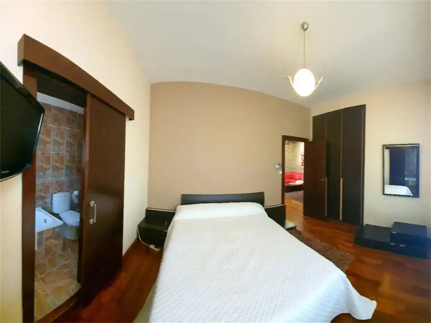 Habitación de Casa o chalet en venta en La Pobla de Vallbona con Aire acondicionado, Piscina y Balcón