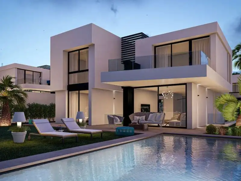 Chalet con piscina en venta en Urbanizaciones, imagen 2
