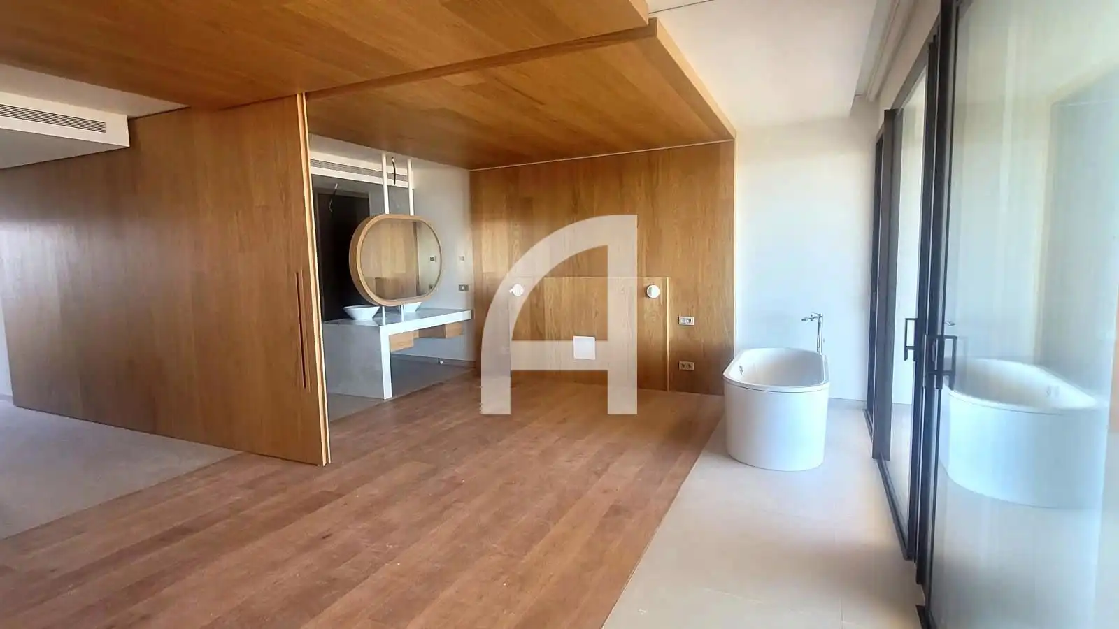 Bathroom of Flat for sale in Fuengirola  with Air Conditioner, Heating and Parquet flooring