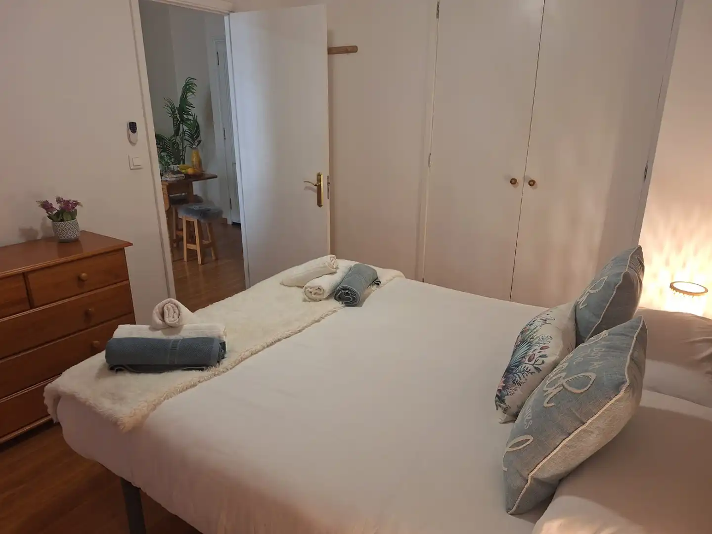 Bedroom of Apartments for rent in Las Palmas de Gran Canaria  with Parquet flooring, Furnished and Washing machine