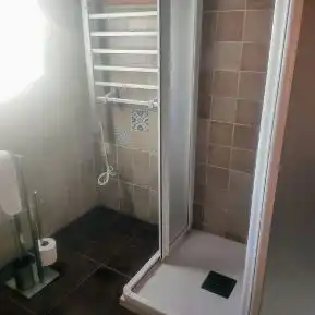 Bany de Casa o xalet en venda en Aldeanueva de la Vera amb Moblat