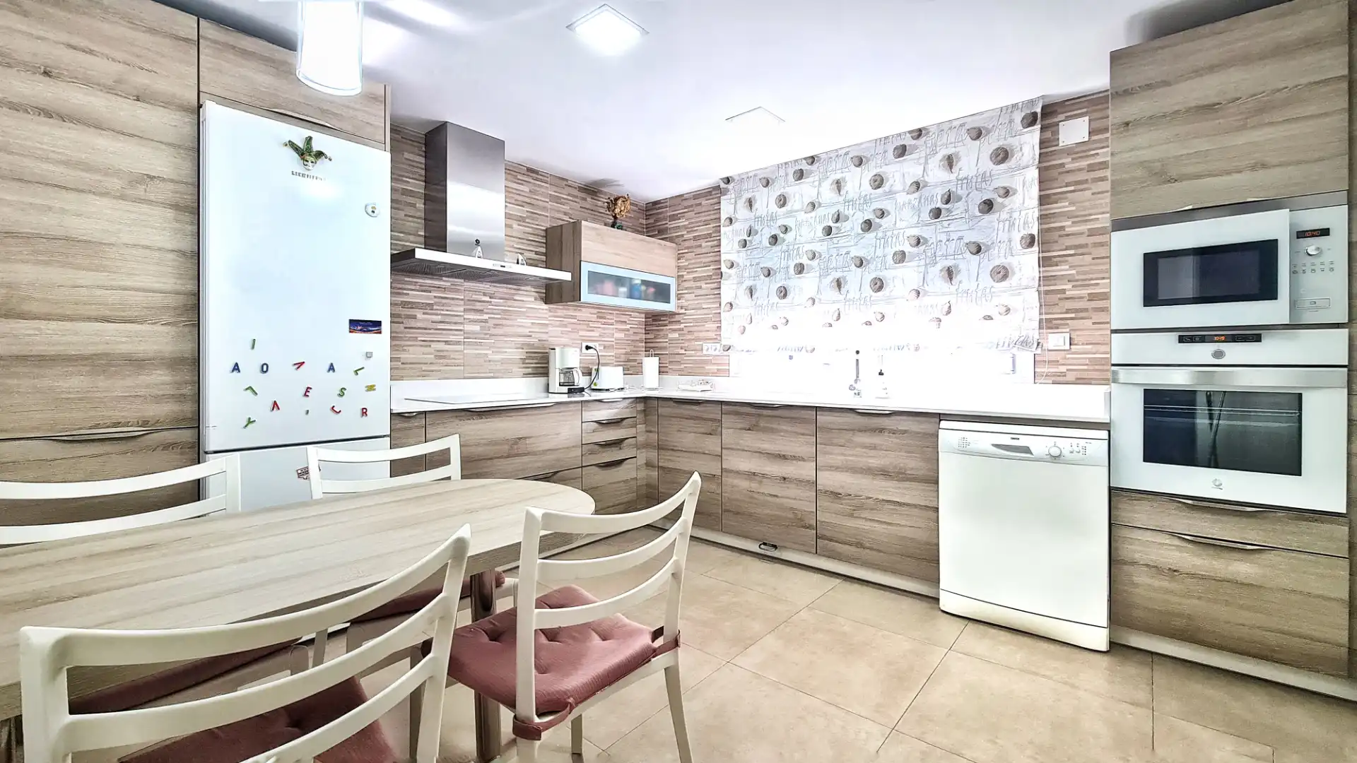 Detached homes for rent in Calle de la Navallera, Centro Comercial - Hospital