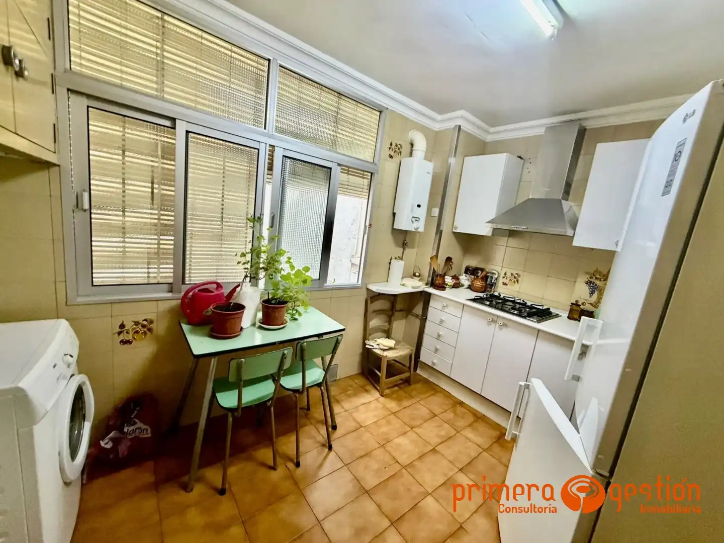 Cocina de Piso en venta en Lora del Río con Aire acondicionado y Balcón