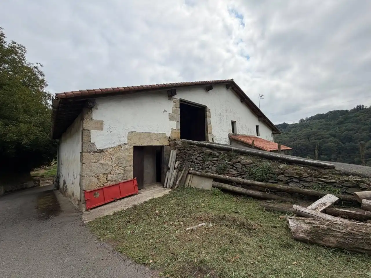 Exterior view of Houses for sale in Hernialde  with Private garden, Terrace and Furnished