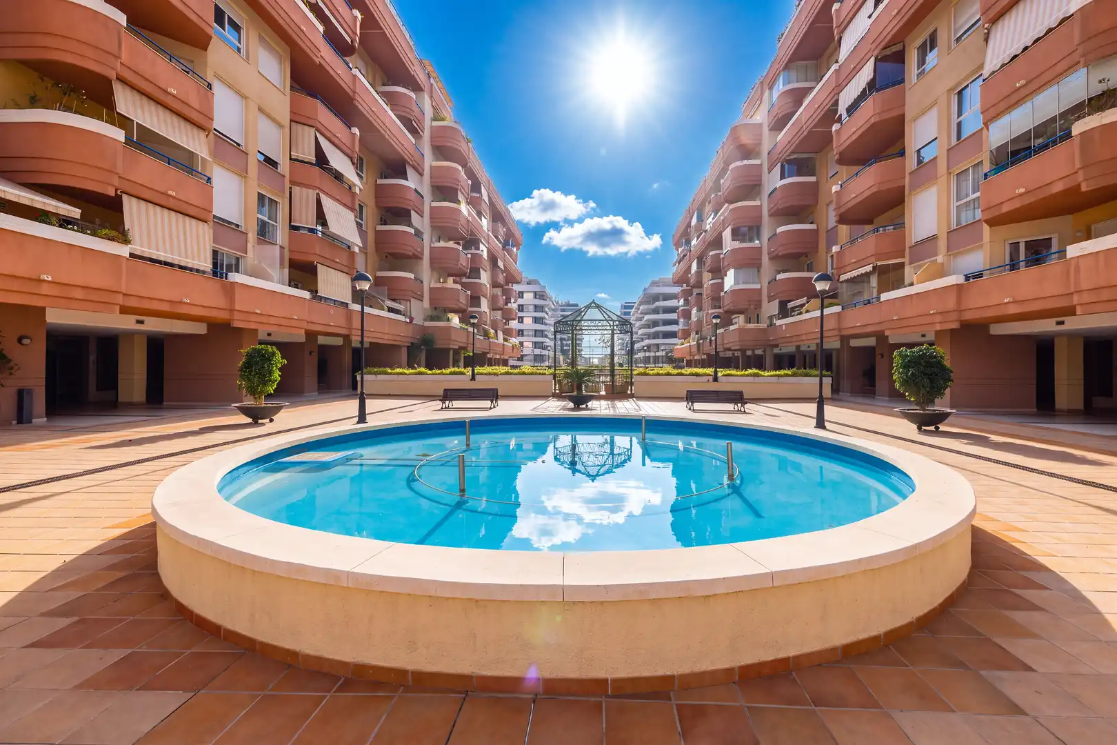 Piscina de Piso en venta en Málaga con Aire acondicionado, Calefacción y Terraza