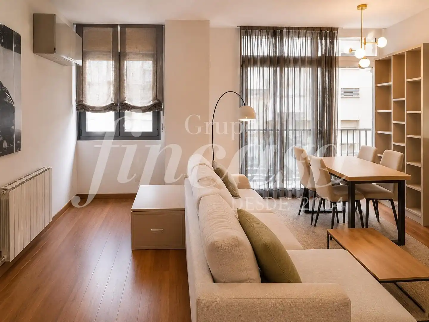 Sala d'estar de Pis en venda en Valencia amb Aire condicionat, Parquet i Balcó