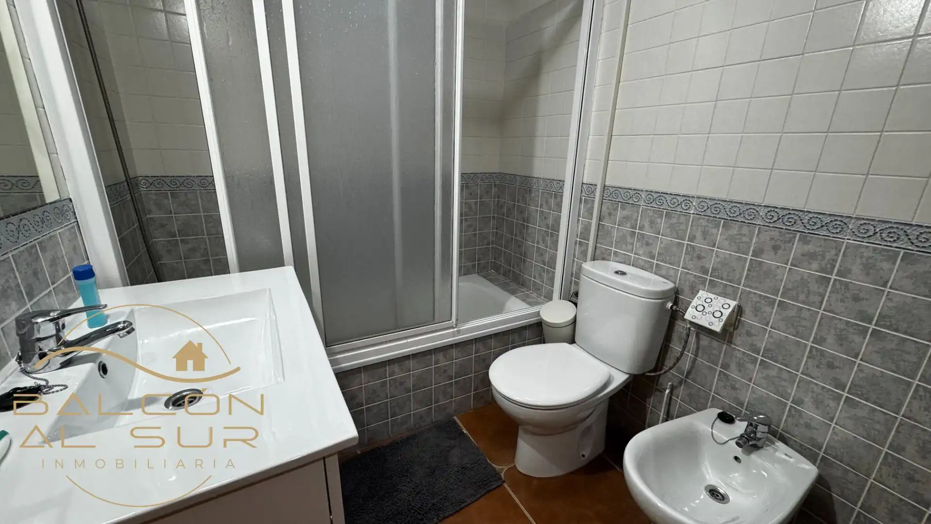 Bathroom of Flat for sale in Rota  with Air Conditioner