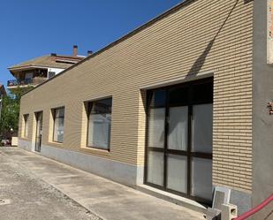 Vista exterior de Local de lloguer en Bellpuig