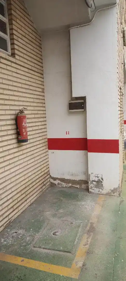 Vista exterior de Garaje en venta en Zaragoza