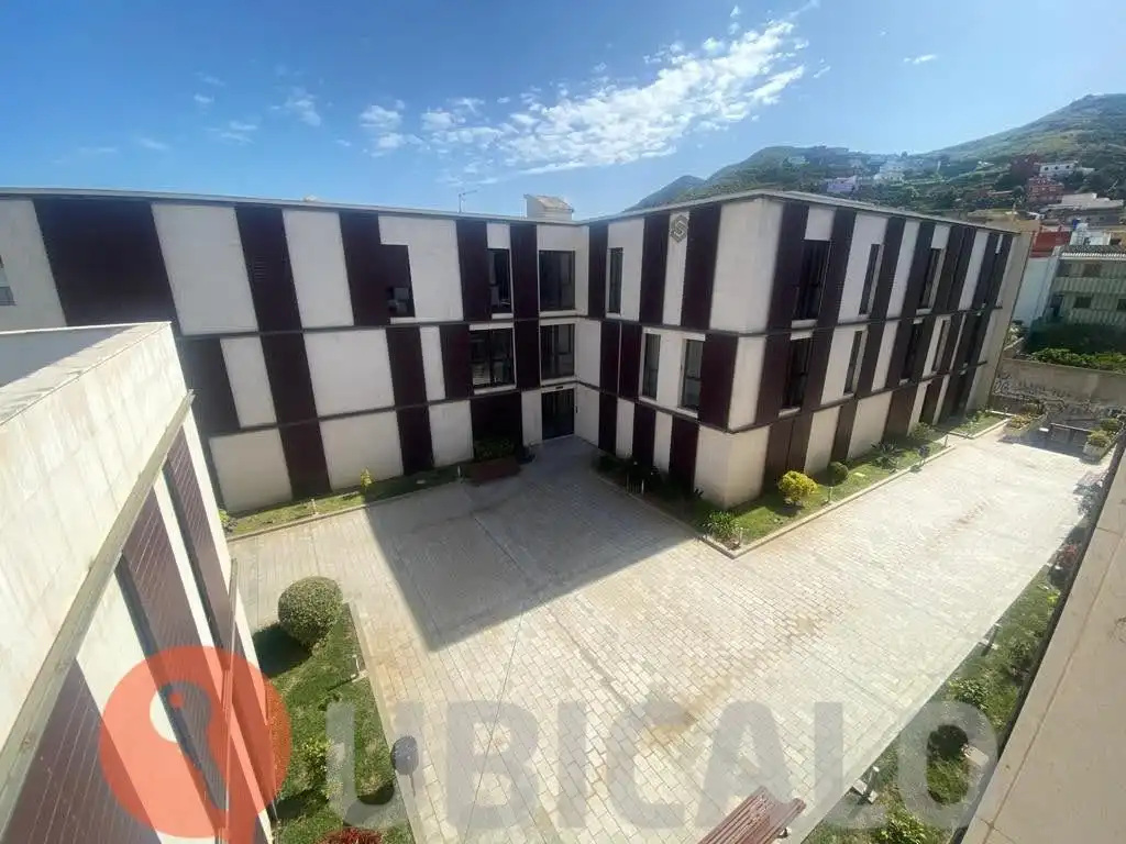 Vista exterior de Àtic en venda en San Cristóbal de la Laguna amb Moblat, Forn i Rentadora