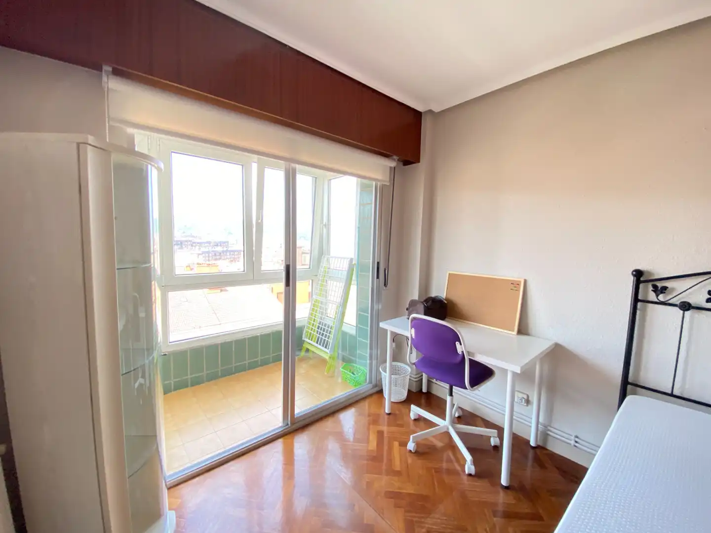 Habitación de Piso de alquiler en Bilbao  con Calefacción, Terraza y Amueblado