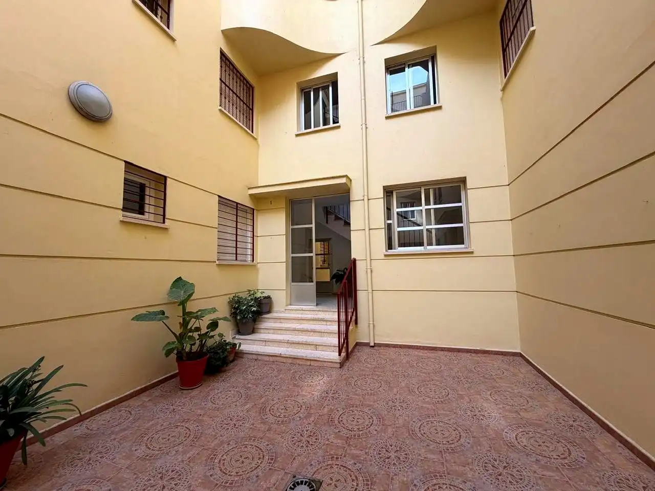 Vista exterior de Dúplex en venda en Dos Hermanas