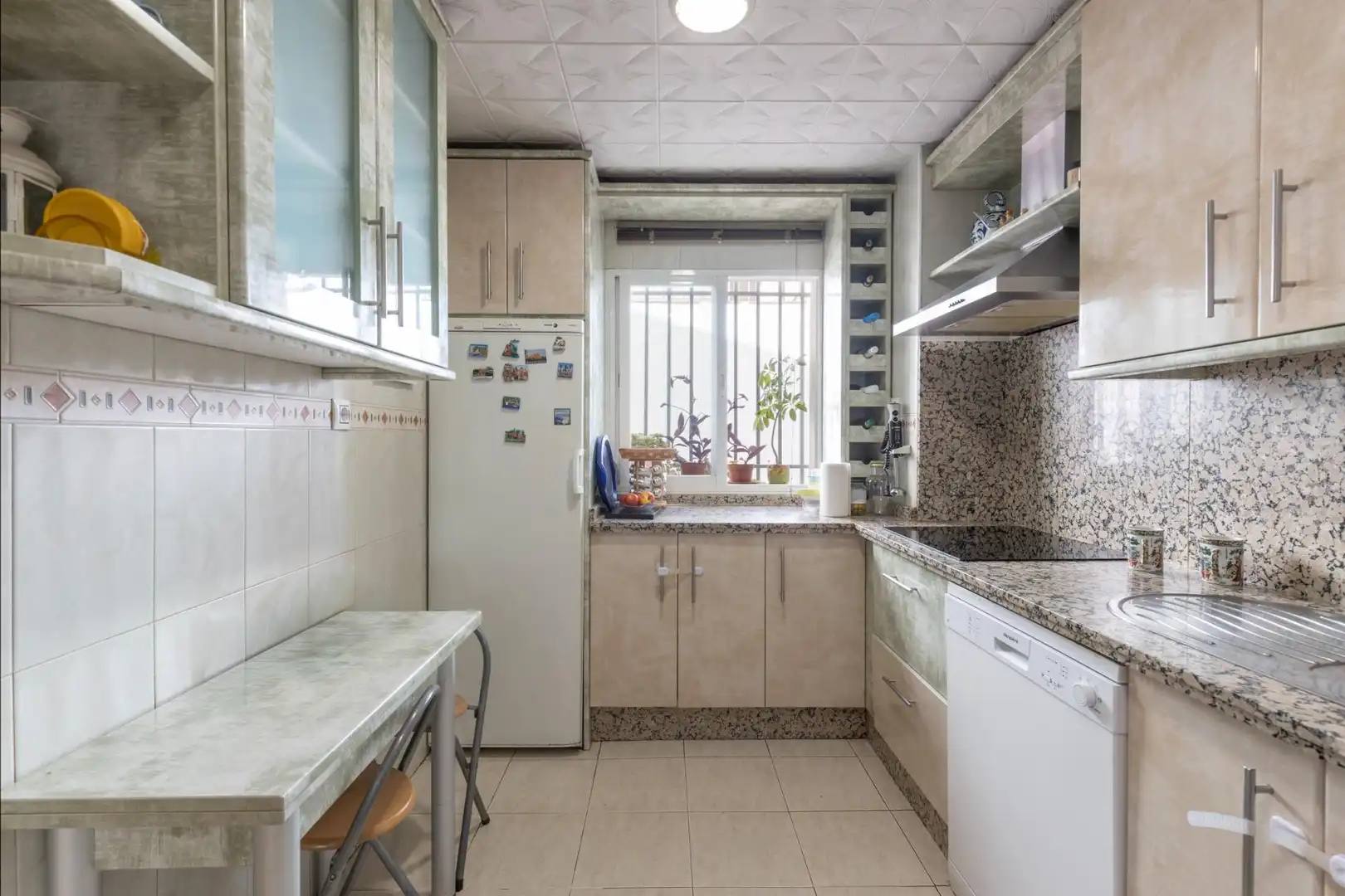 Casa adosada en venta en Calle Goya, 24, Poniente