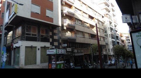 Foto 2 de Piso en venta en Avda de Madrid - Pº de la Estación, Jaén Capital