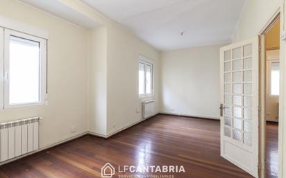 Living room of Flat for sale in Santander  with Heating