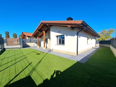 Detached house with garden for sale in Calle Miguel de Cervantes