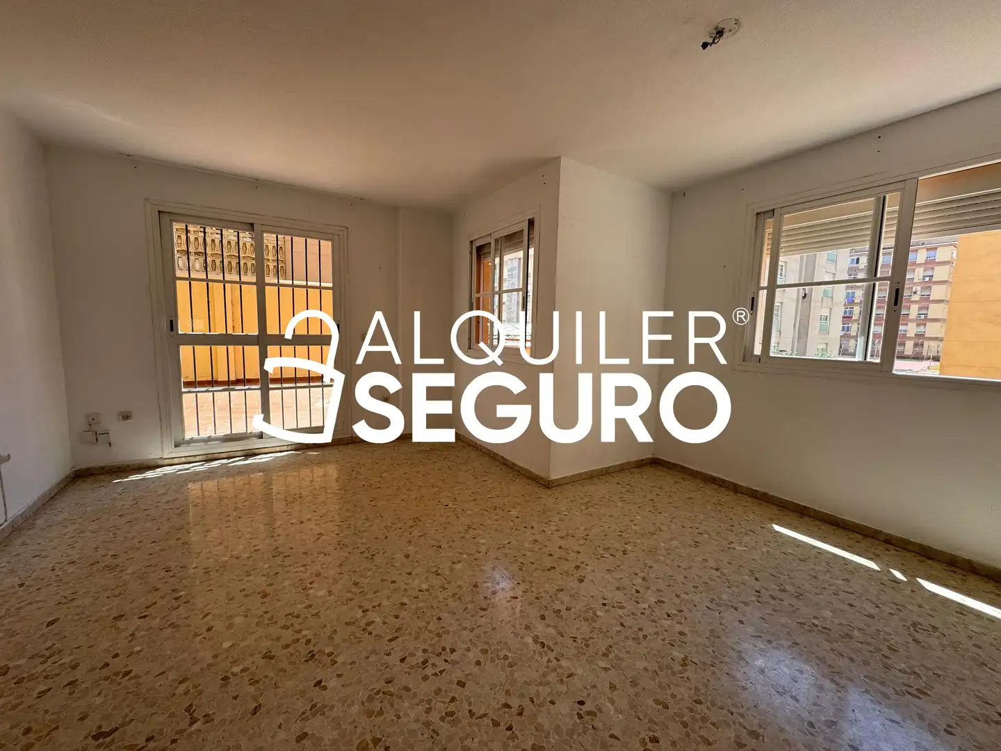 Außenansicht von Wohnung zur Miete in Málaga mit Terrasse
