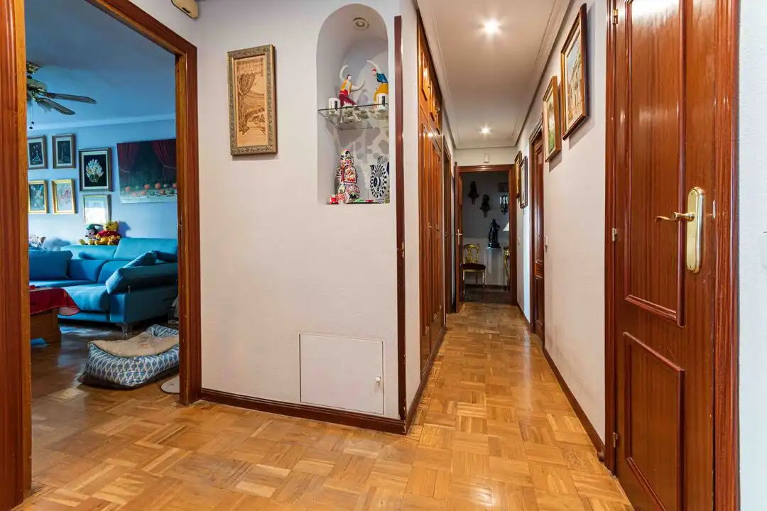 Flat for sale in Madrid  with Air Conditioner, Heating and Storage room