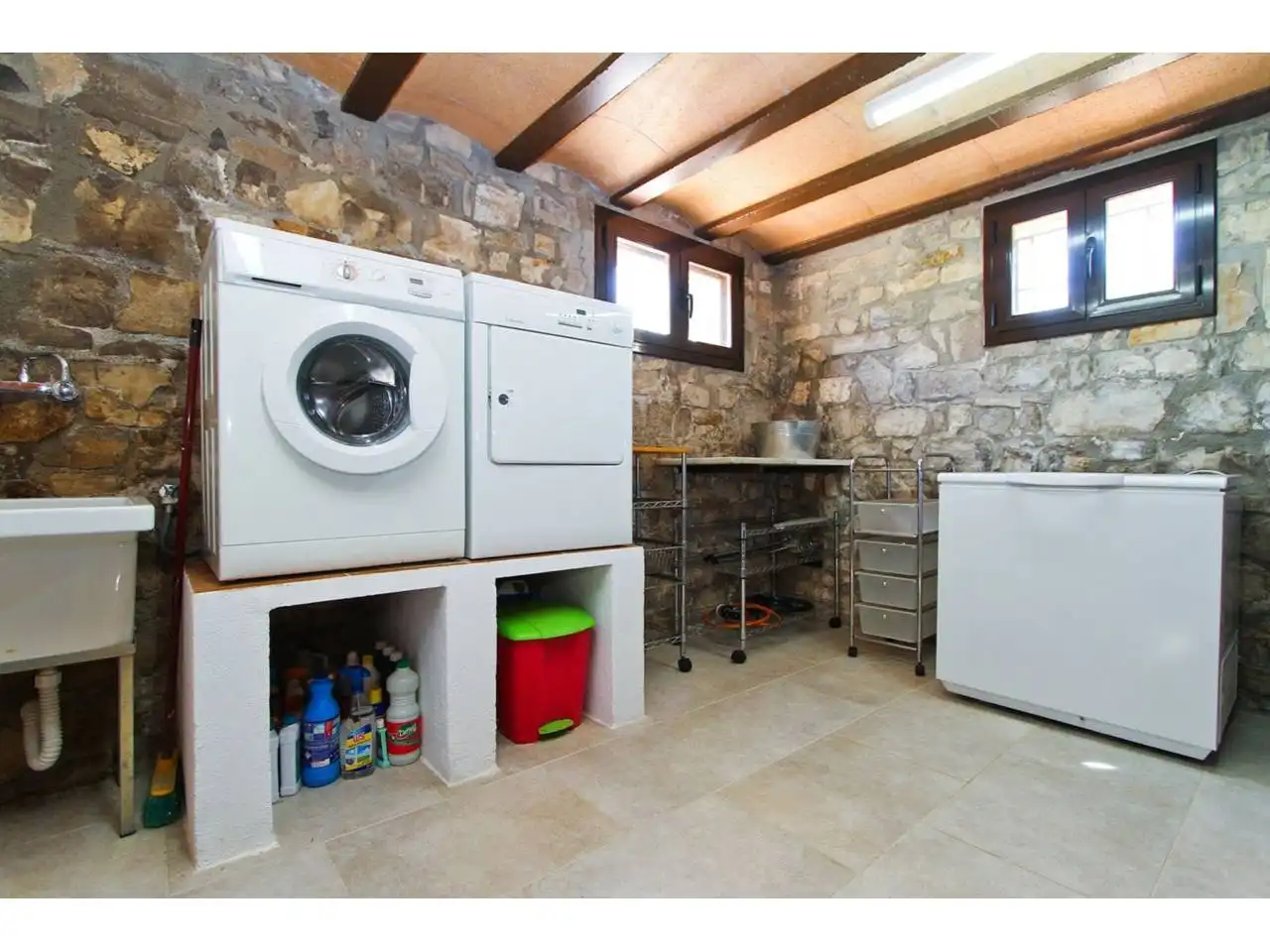 Cocina de Finca rústica en venta en Forès con Calefacción, Jardín privado y Terraza