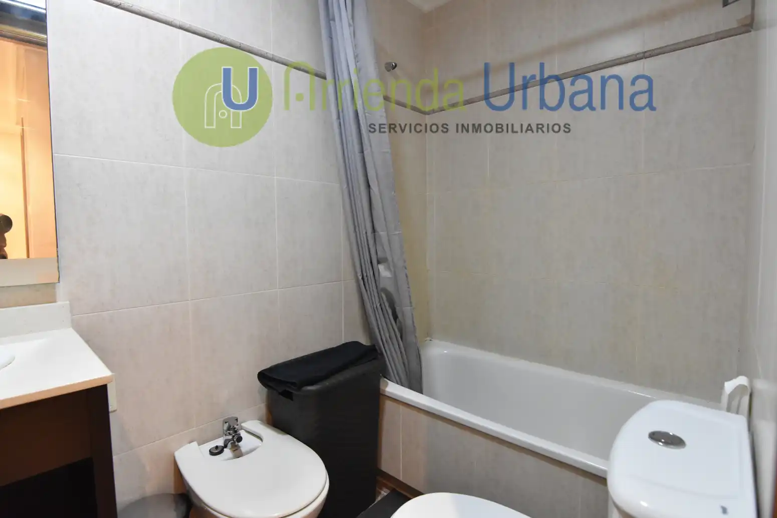 Baño de Piso de alquiler en Elche / Elx con Aire acondicionado, Calefacción y Amueblado