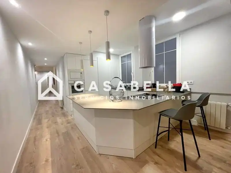 Kitchen of Flat for share in Valencia  with Air Conditioner, Heating and Furnished