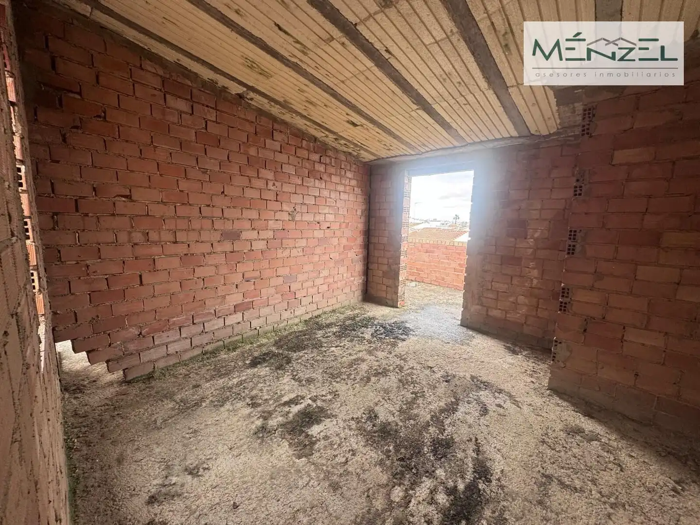 Buildings for sale in Pilas