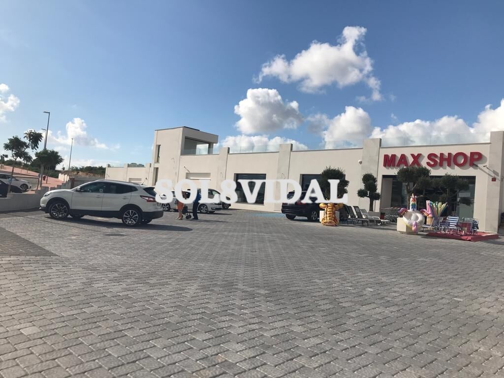Vista exterior de Local de lloguer en Torrevieja amb Terrassa