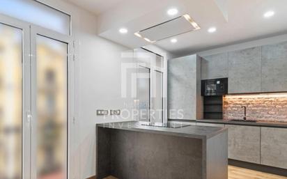 Kitchen of Flat for sale in  Barcelona Capital  with Air Conditioner, Heating and Terrace
