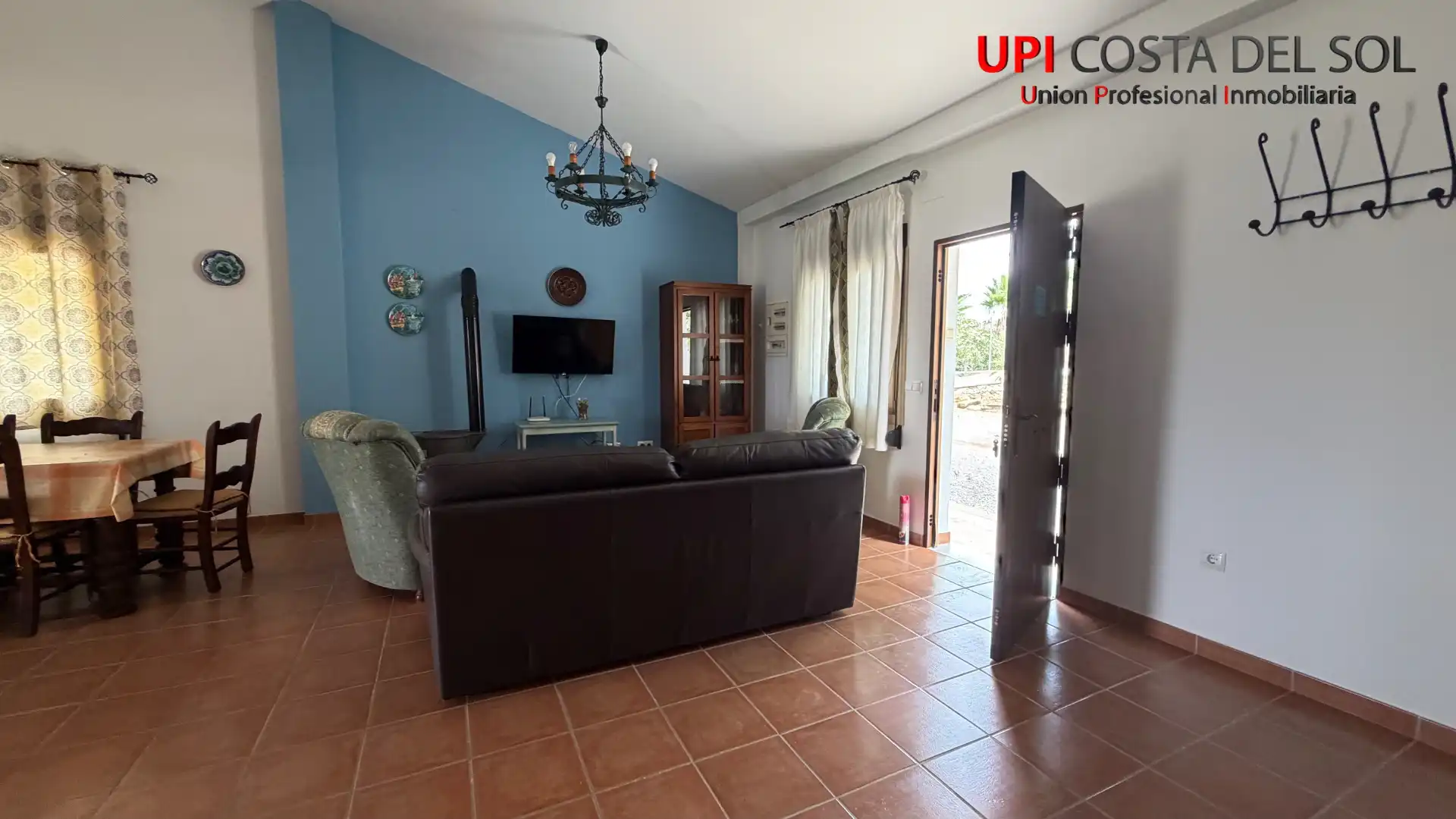 Sala de estar de Finca rústica en venta en Cártama con Aire acondicionado, Jardín privado y Terraza