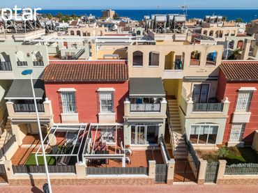 Apartamento con piscina en venta en Altos de la Bahia