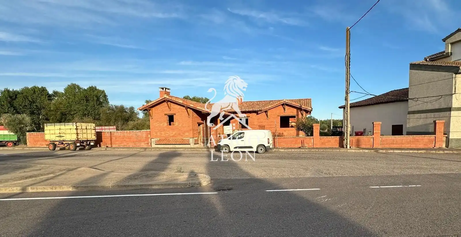 Exterior view of Houses for sale in Chozas de Abajo  with Private garden and Terrace