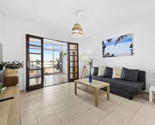 Sala d'estar de Apartament en venda en Teguise amb Terrassa