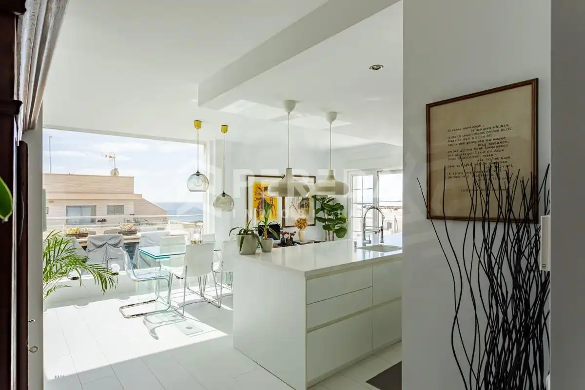 Cocina de Ático en venta en Roquetas de Mar con Aire acondicionado, Terraza y Piscina comunitaria