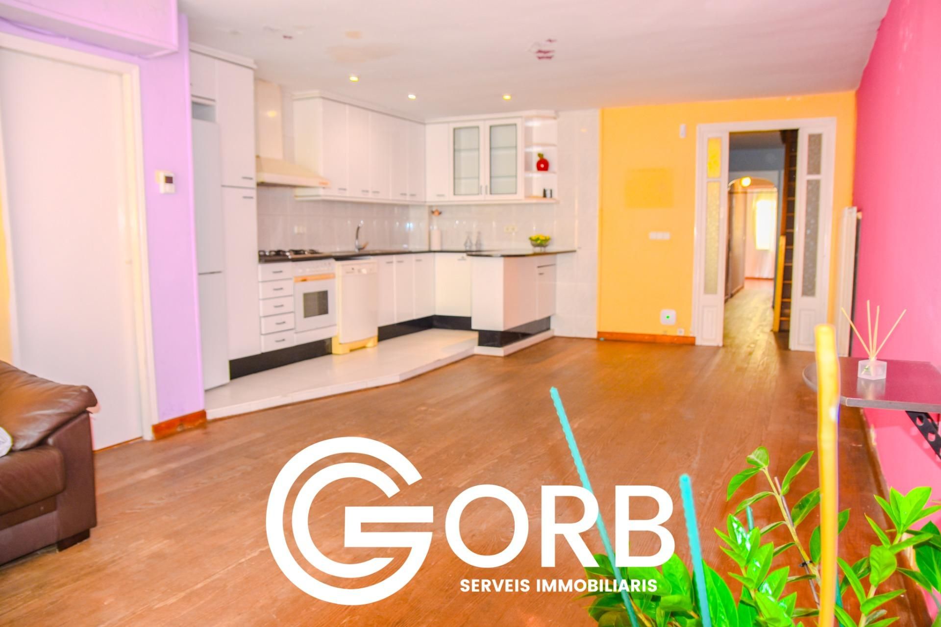 Cuina de Dúplex en venda en Mataró amb Calefacció, Jardí privat i Parquet