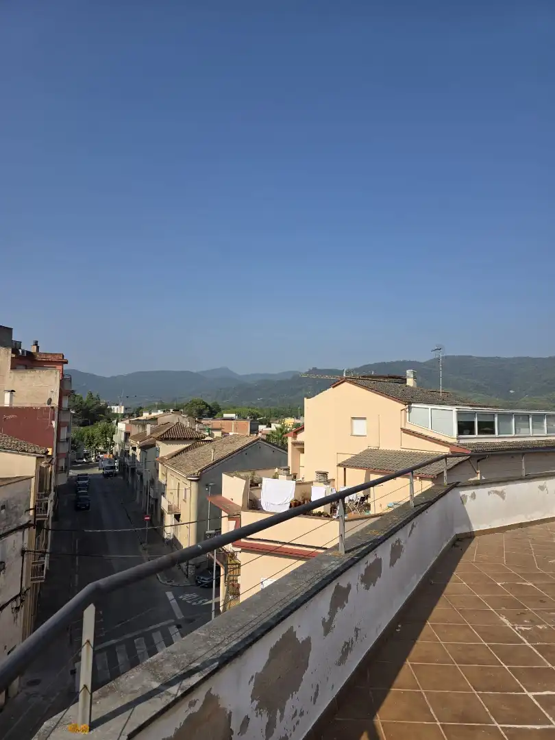 Vista exterior de Piso en venta en Banyoles con Aire acondicionado, Calefacción y Parquet