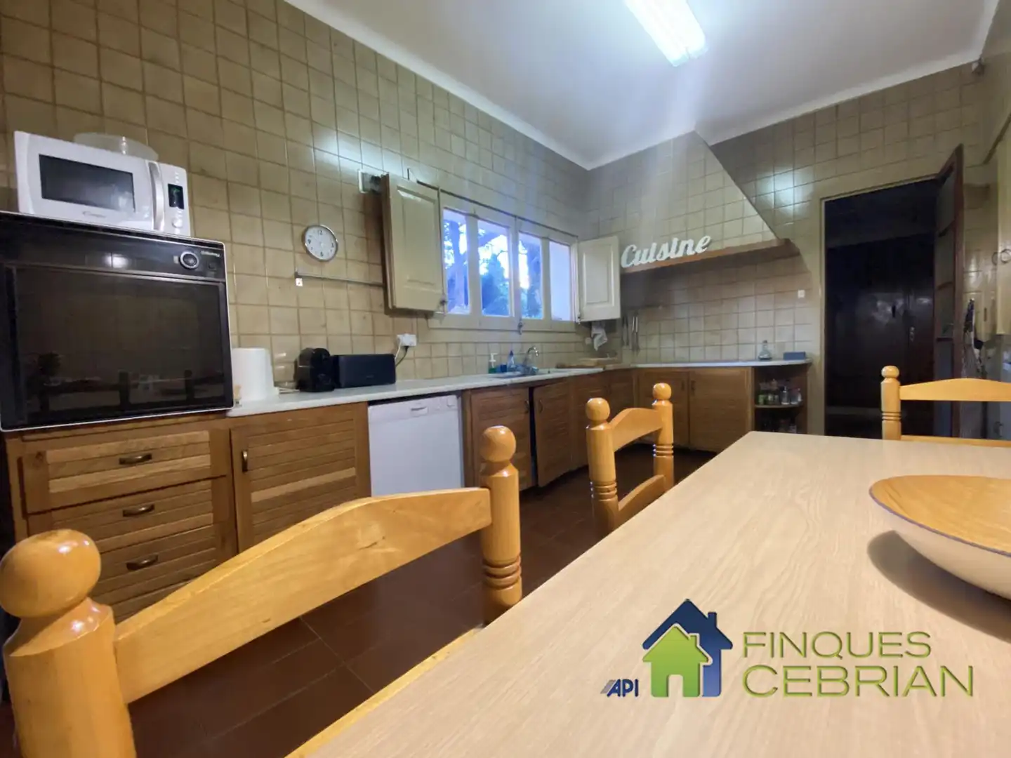 Cocina de Finca rústica en venta en Alella con Calefacción