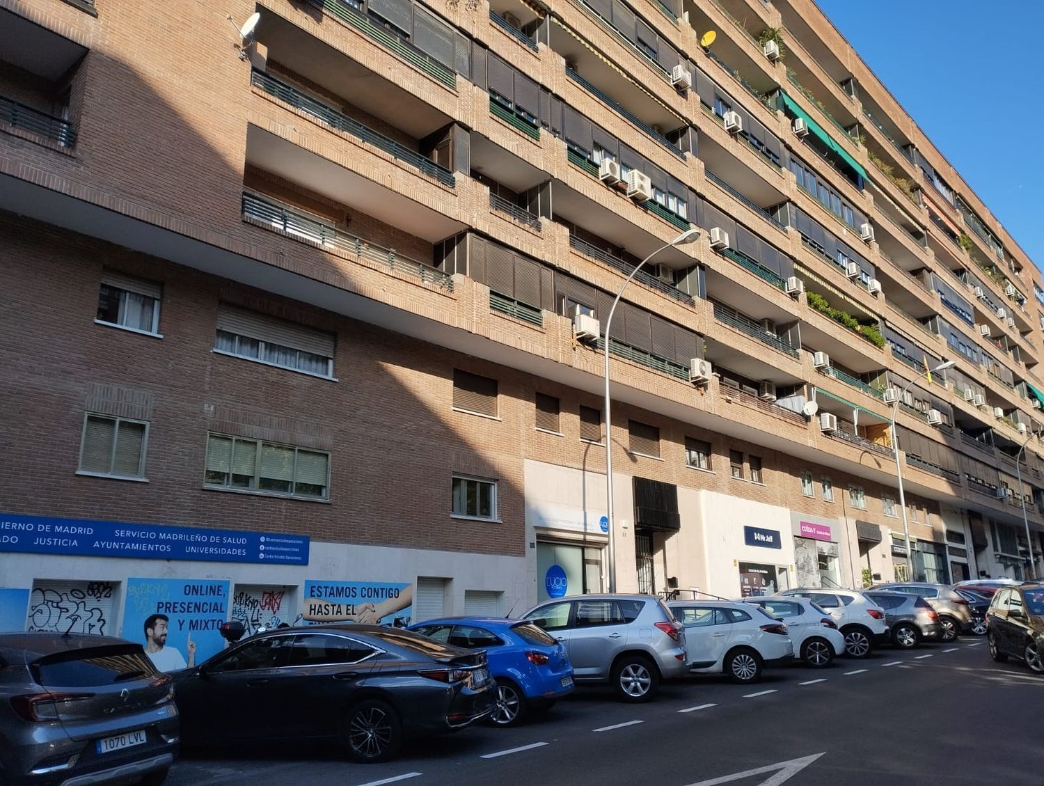 Exterior view of Premises for sale in  Madrid Capital