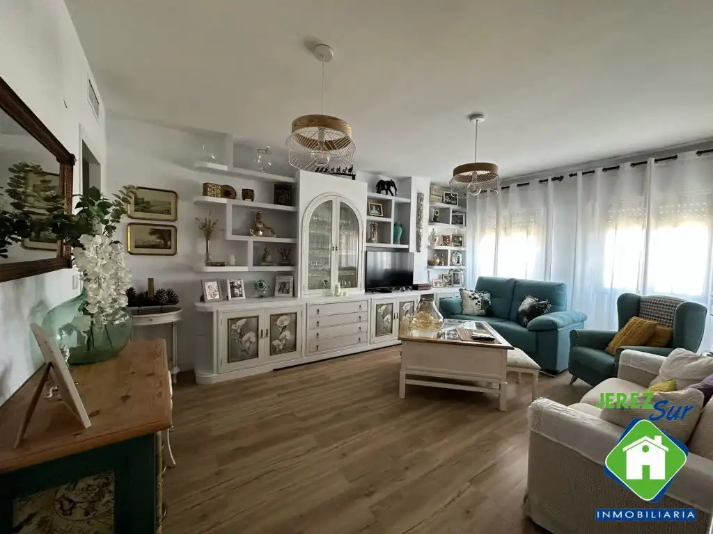 Flat with lift for sale in Centro