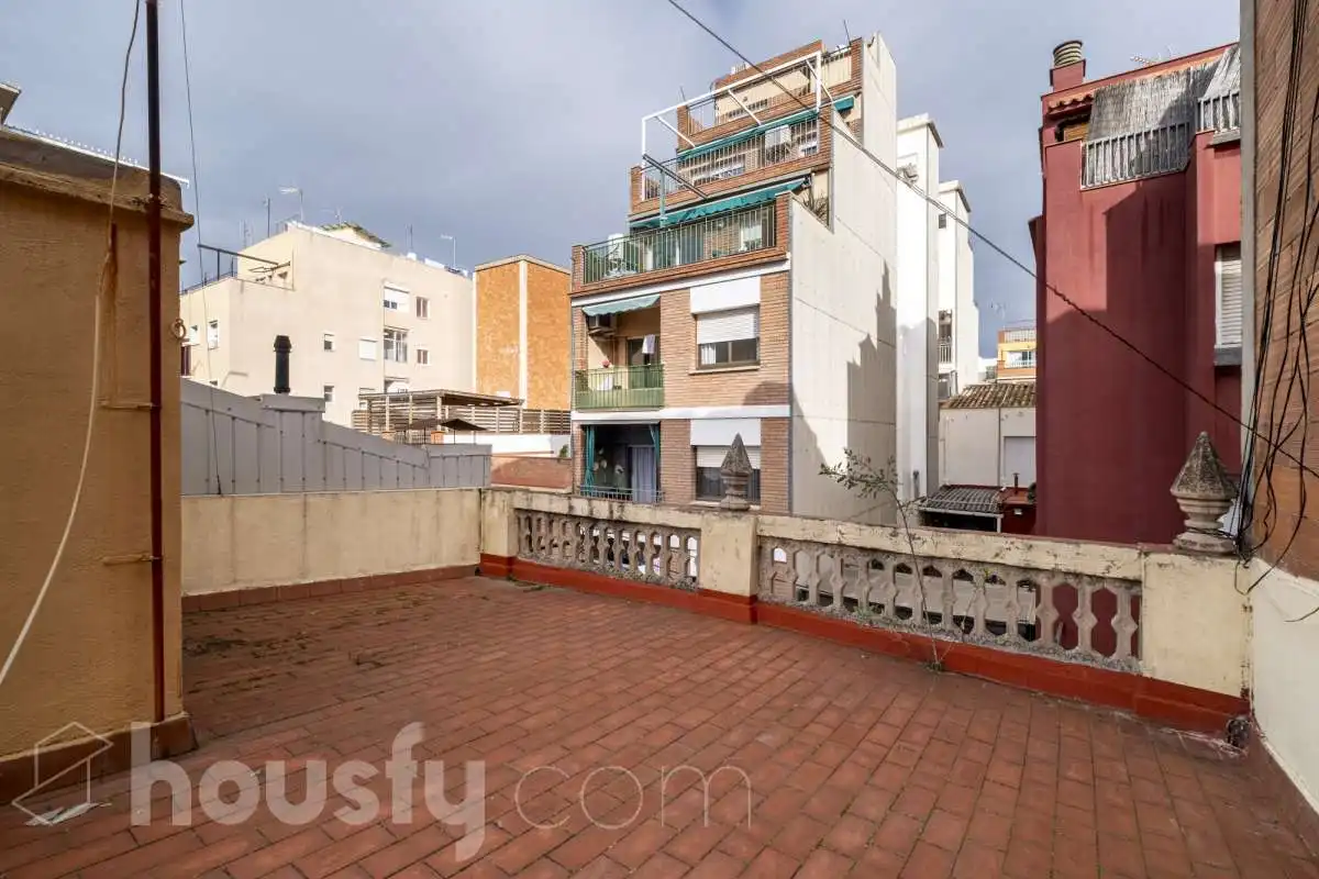 Terrasse von Haus oder Chalet zum Verkauf in Barcelona mit Klimaanlage, Privatgarten und Terrasse