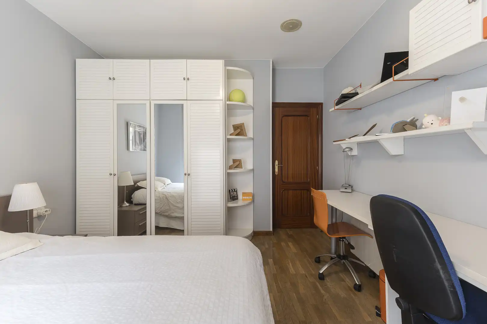 Habitación de Piso en venta en Barcelona con Calefacción, Jardín privado y Terraza