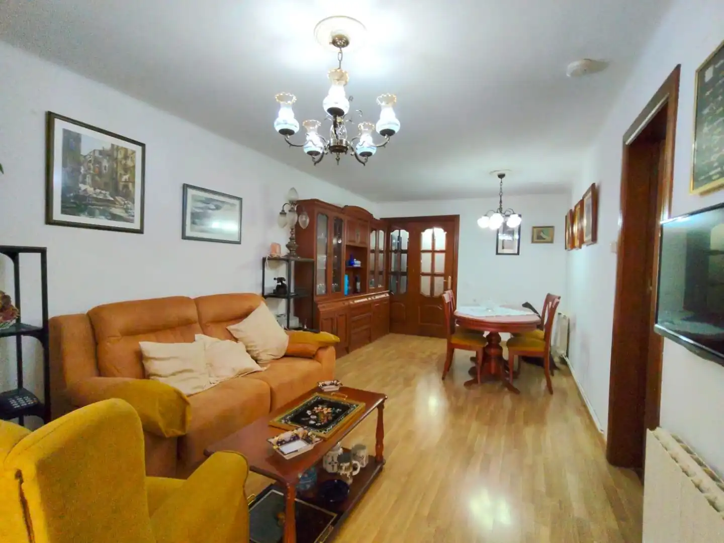 Living room of Flat for sale in Mollet del Vallès  with Heating, Parquet flooring and Balcony